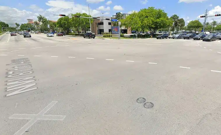 Photo of an intersection 